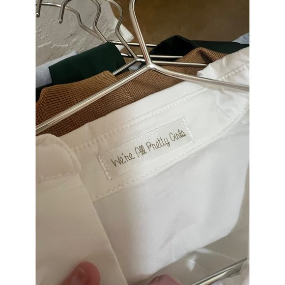 Were All Pretty Girls Shirt Womens XS White Oversized Cuff Poplin Long Sleeve - Picture 6 of 6